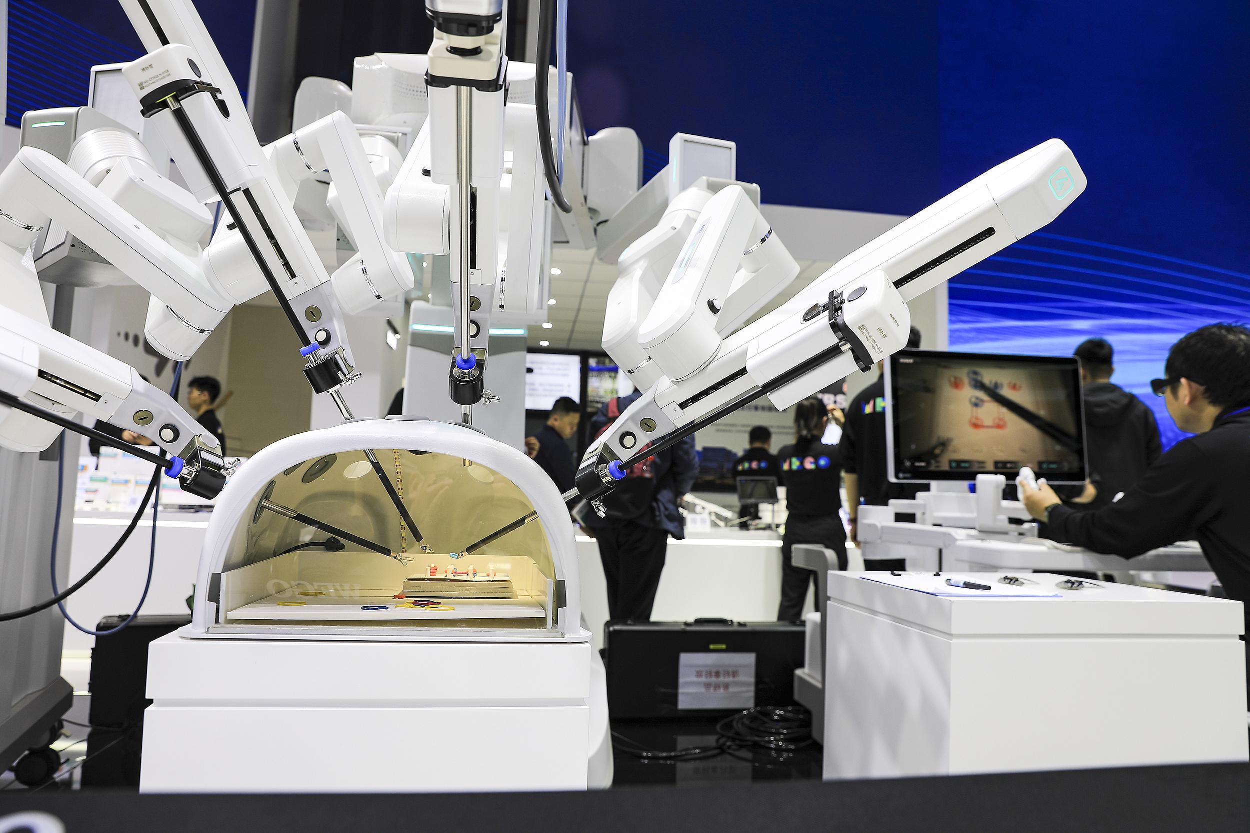 手术机器人平台